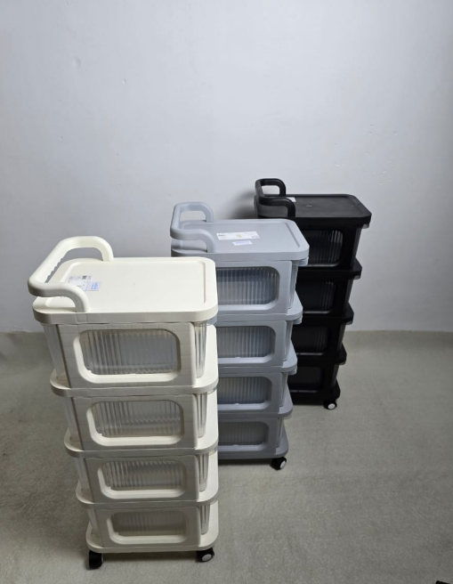 رفوف تخزين بعجلات متعددة الطوابق _ حل عملي لتوفير المساحة