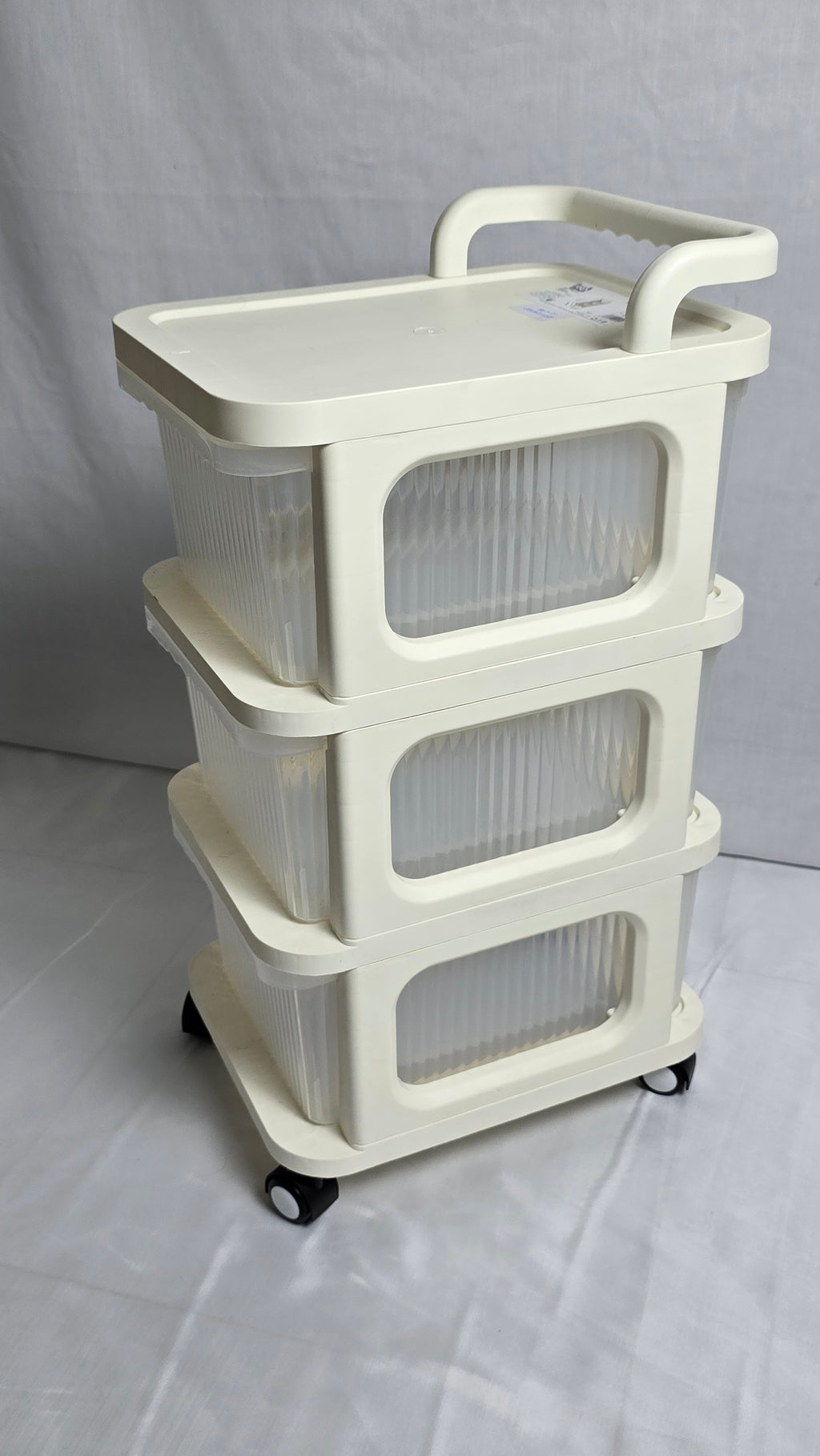 رفوف تخزين بعجلات متعددة الطوابق _ حل عملي لتوفير المساحة